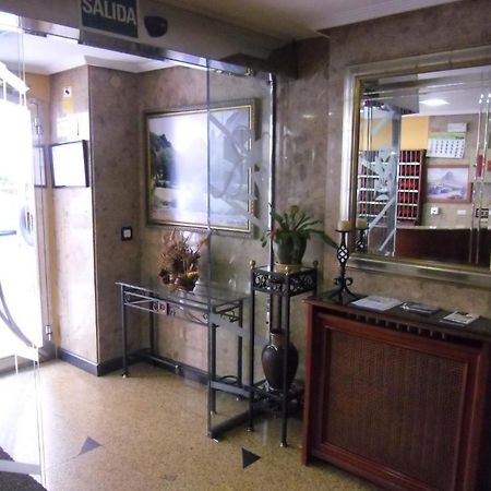 Hostal Don Suero León Buitenkant foto