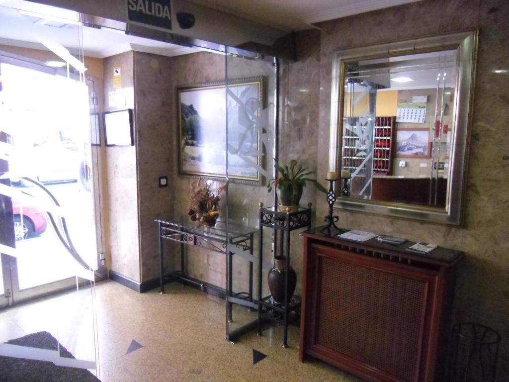 Hostal Don Suero León Buitenkant foto