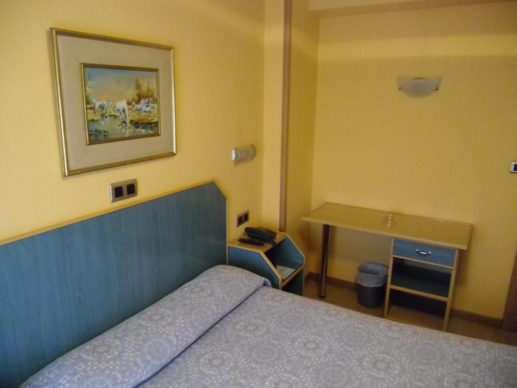 Hostal Don Suero León Buitenkant foto