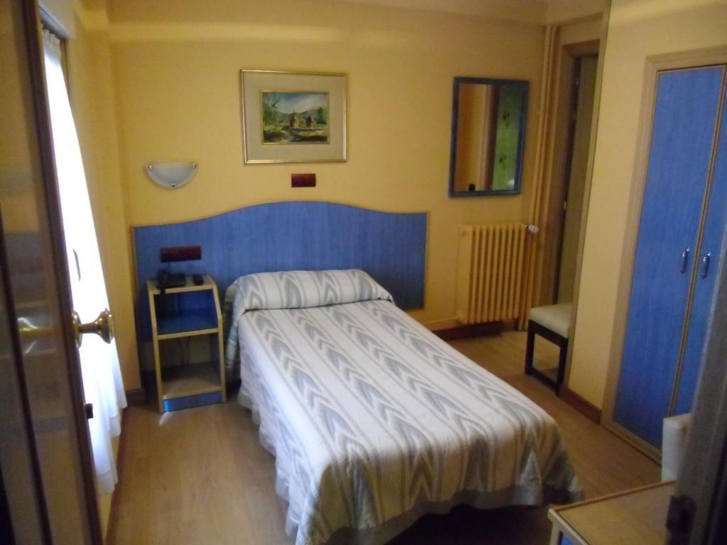Hostal Don Suero León Buitenkant foto